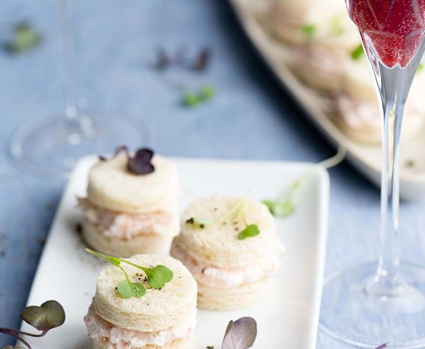 Aperitivo ai mirtilli con tartine di gamberi Low Fat