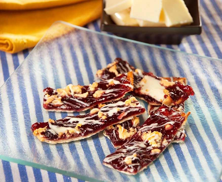 Barrette ai frutti di bosco e cioccolato bianco