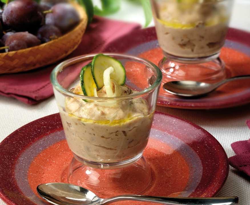 Bicchierini di semolino alla prugna e cipolla Low Carb