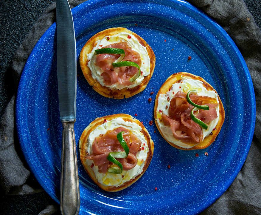 Blinis con carpaccio di tonno Protein