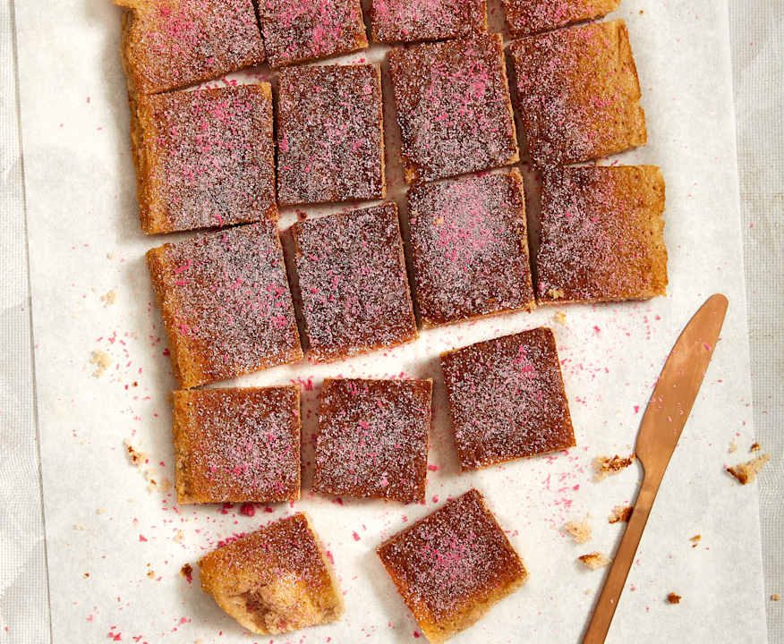 Brownies alle fragole e cioccolato bianco