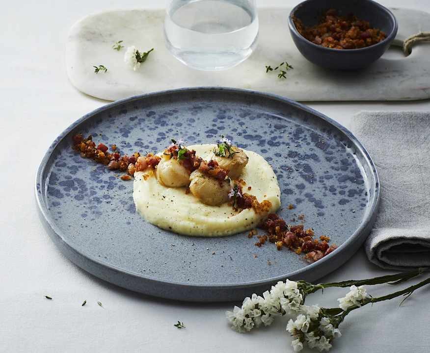 Capesante con purè di pastinaca e crumble alla pancetta Low Fat