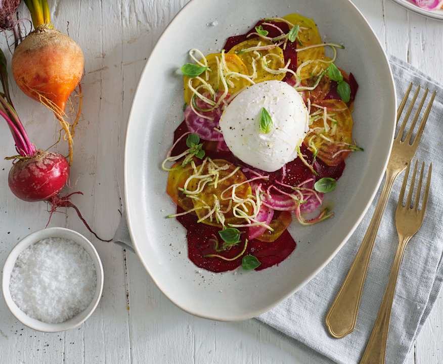 Carpaccio di barbabietola, zucchine e mozzarella Protein