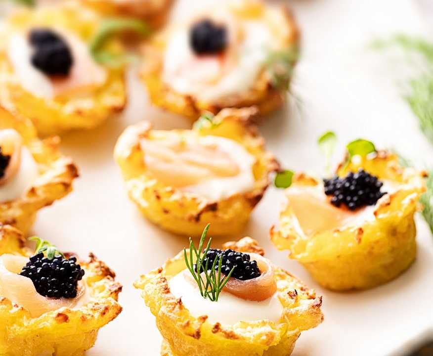 Cestini di patate con panna acida e salmone affumicato Low Fat