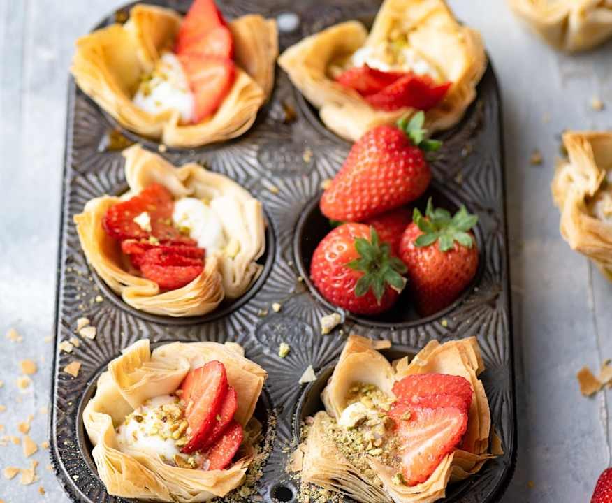 Cestini fragole, formaggio e pistacchi Low Carb
