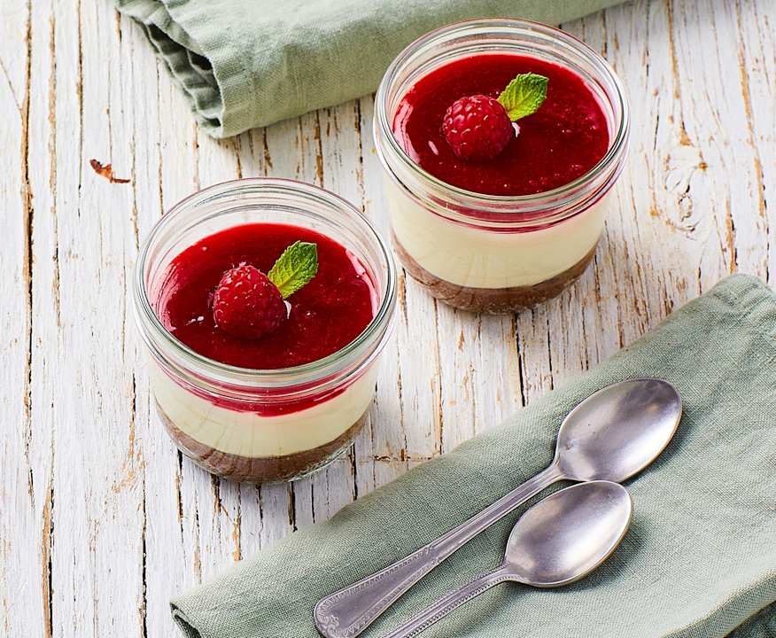 Cheesecake al limone con coulis di lamponi