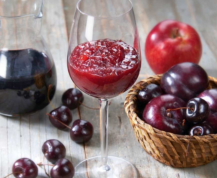 Confettura di frutta mista al vino rosso Low Carb