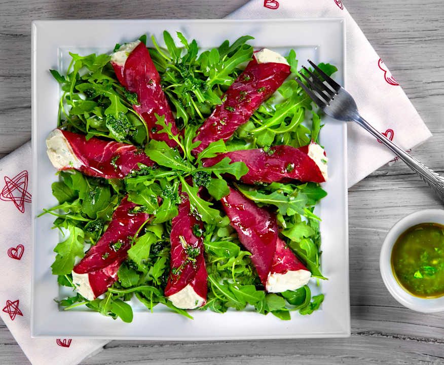 Coni di bresaola e caprino con salsa di rucola Low Carb