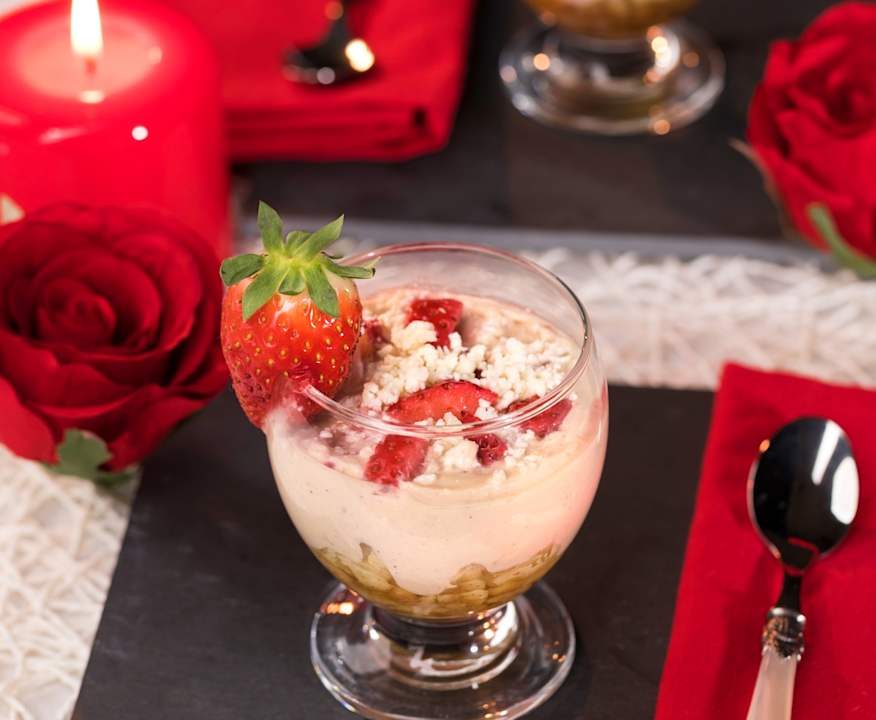 Coppa degli innamorati cioccolato bianco e fragole Low Carb