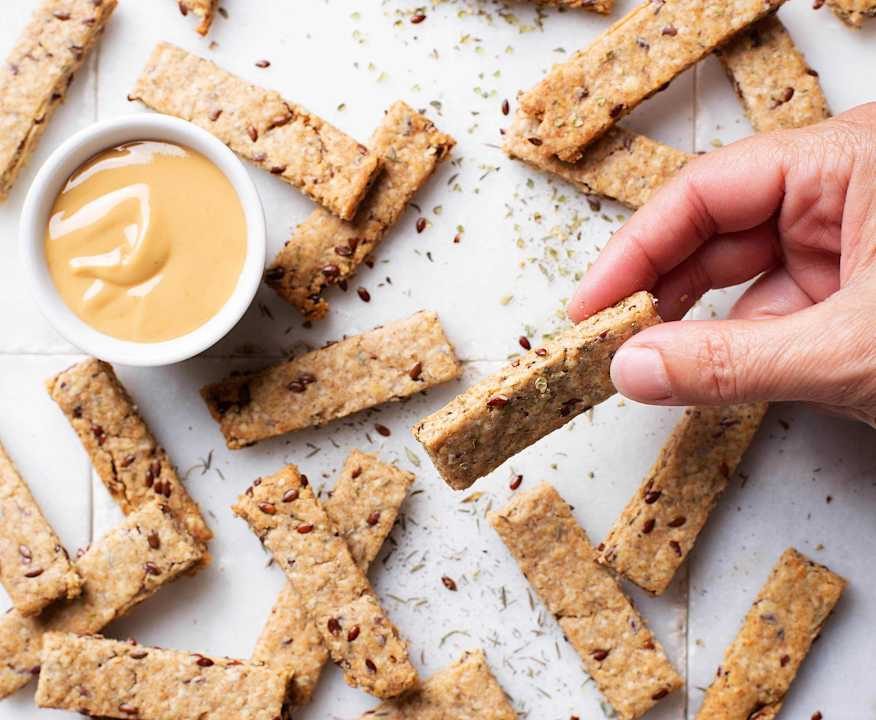 Crackers speziati al burro di arachidi Low Carb