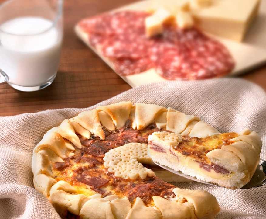Crostata al salame e formaggio (senza glutine) Protein