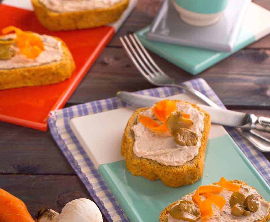Crostini con mousse prosciutto e funghi Protein