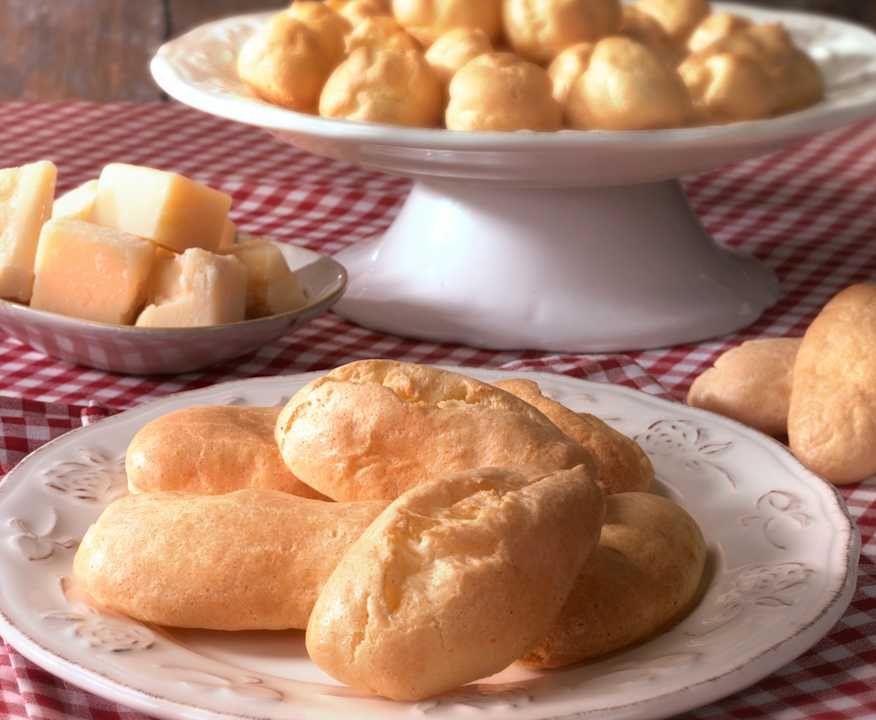 Eclairs e bignè al formaggio (senza glutine) Protein