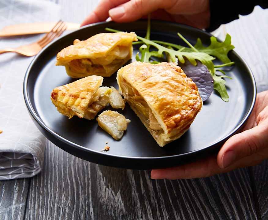 Fagottini di sfoglia con indivia all'aceto balsamico e gorgonzola Protein