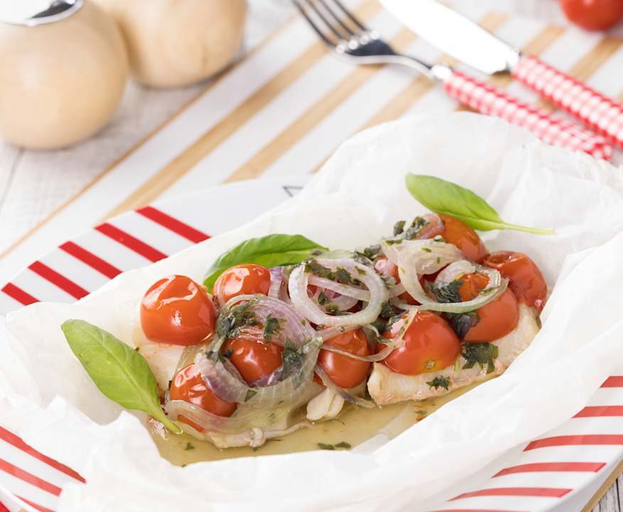 Filetti di halibut con cipolla di Tropea e pomodorini Protein
