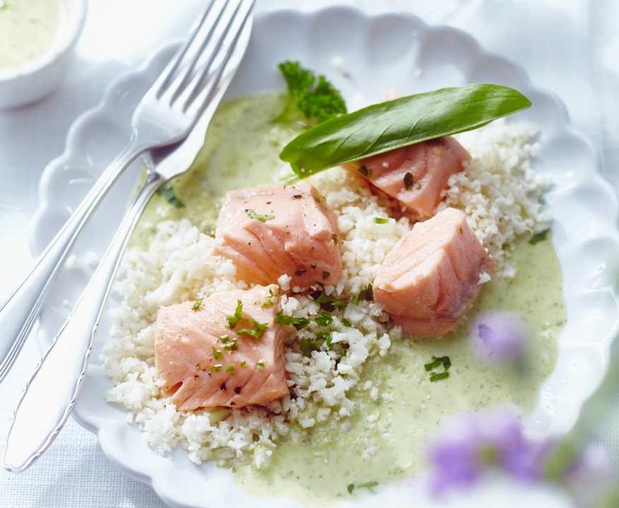 Filetti di salmone in salsa di acetosa Low Carb