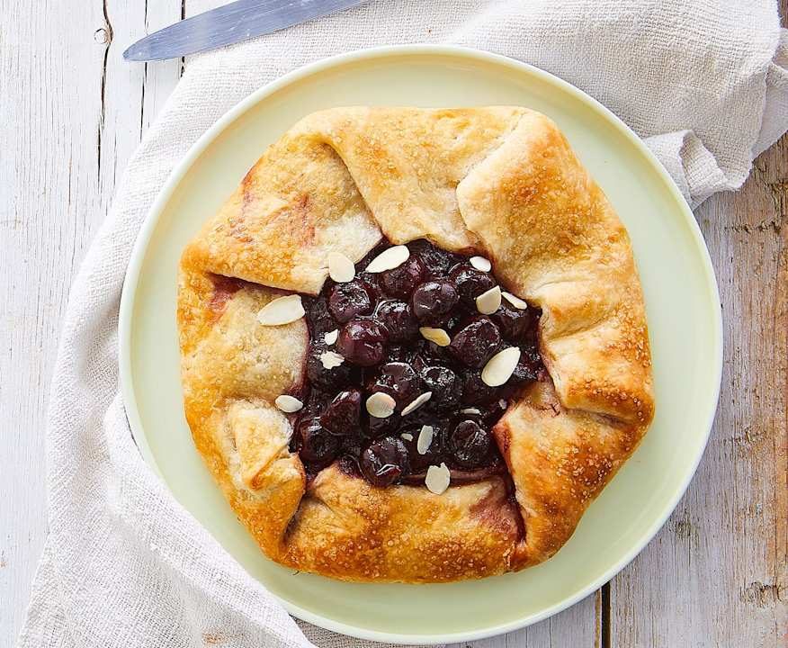 Galette rustica alle ciliegie
