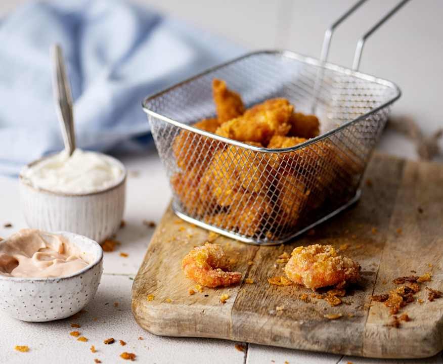 Gamberi croccanti con salsa cocktail e aioli vegan Low Carb