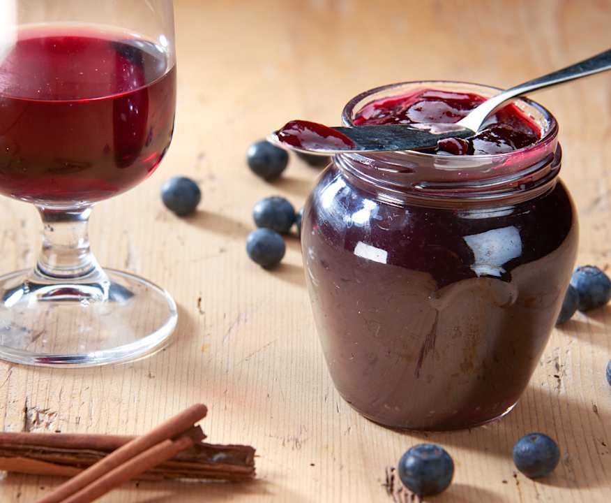Gelatina al vino rosso e mirtilli