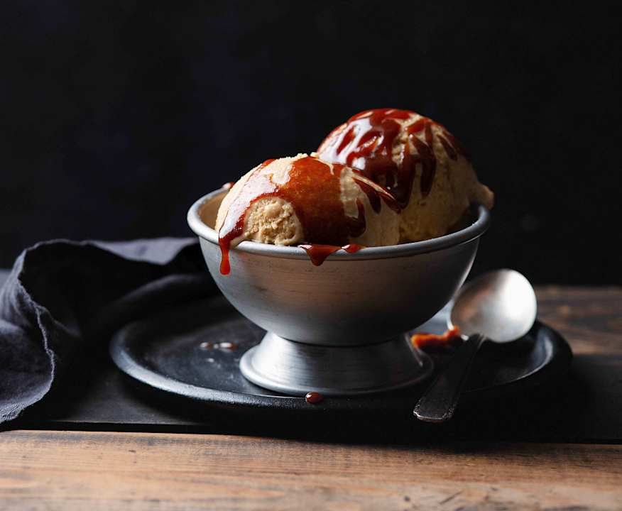 Gelato al caramello salato