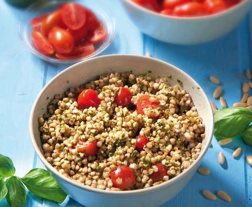 Grano saraceno con pomodorini e basilico