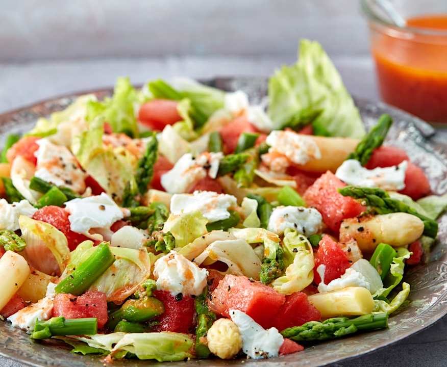Insalata di anguria e asparagi con vinaigrette Protein