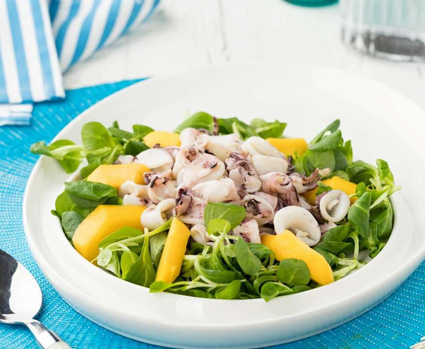 Insalata di calamari e pesche Low Carb