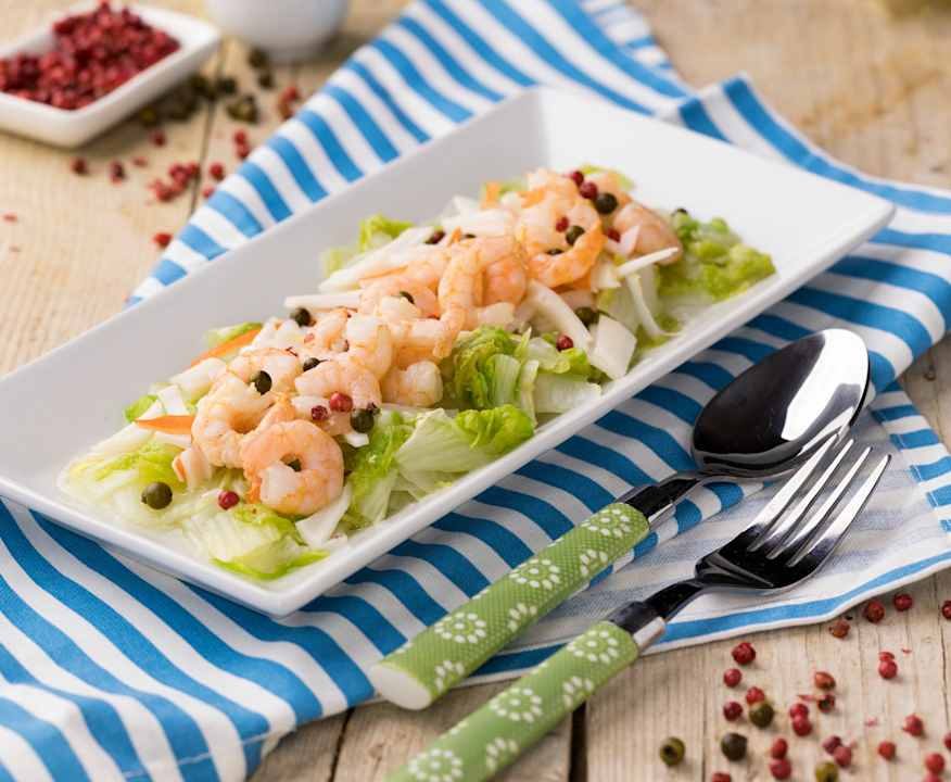 Insalata di cavolo cinese con pepe rosa e verde Low Fat