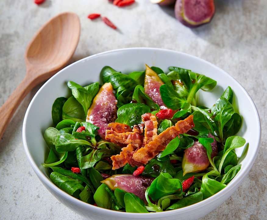 Insalata fichi, bacon e bacche di goji