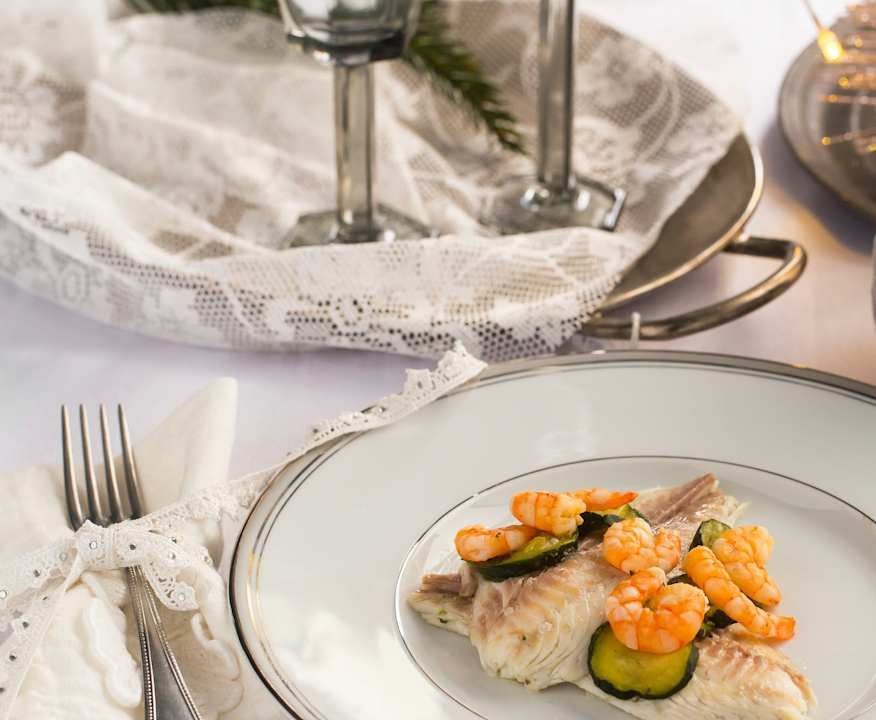 Orata ripiena con gamberi e zucchine in crosta di sale Low Carb