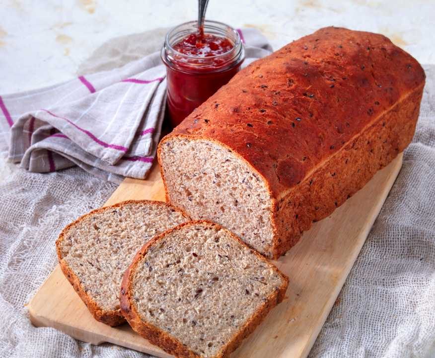 Pane alle ciliegie e semi di lino Protein