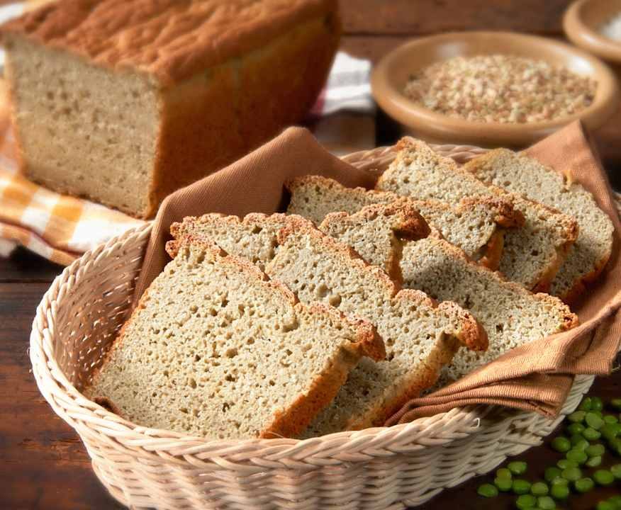 Pane con farina di piselli (senza glutine) Low Carb