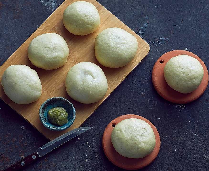 Panini al wasabi cotti a vapore