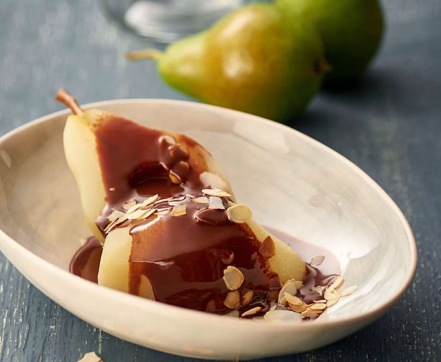 Pere a vapore con salsa al cioccolato e cardamomo Low Carb