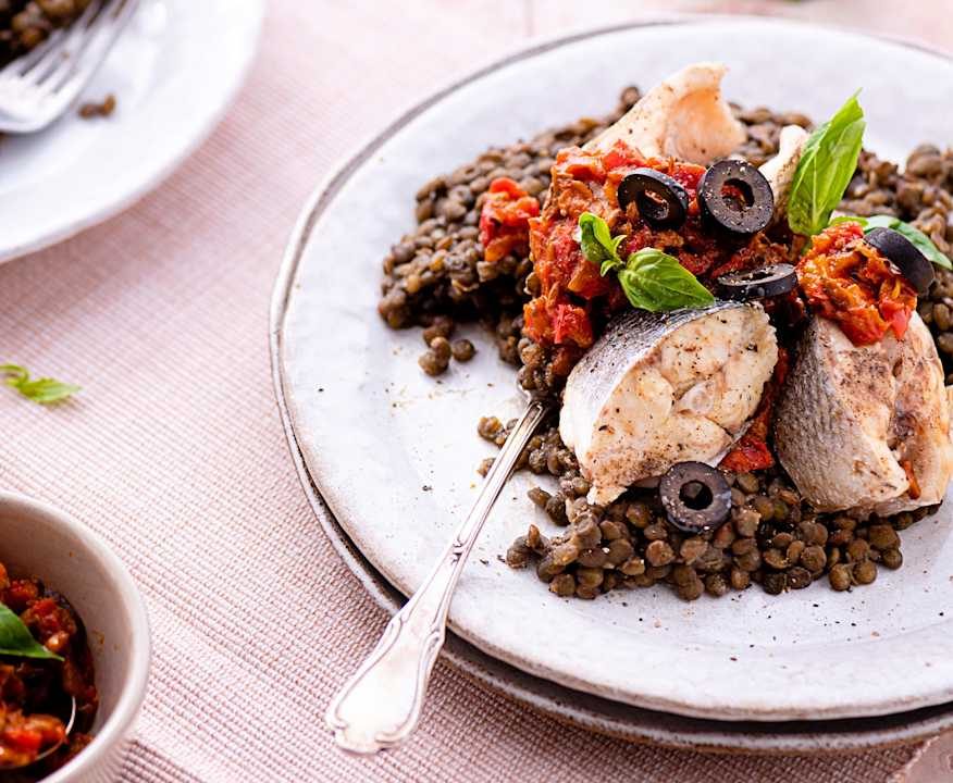 Pesce al vapore; lenticchie speziate; salsa ai peperoni (Bimby Friend) Protein