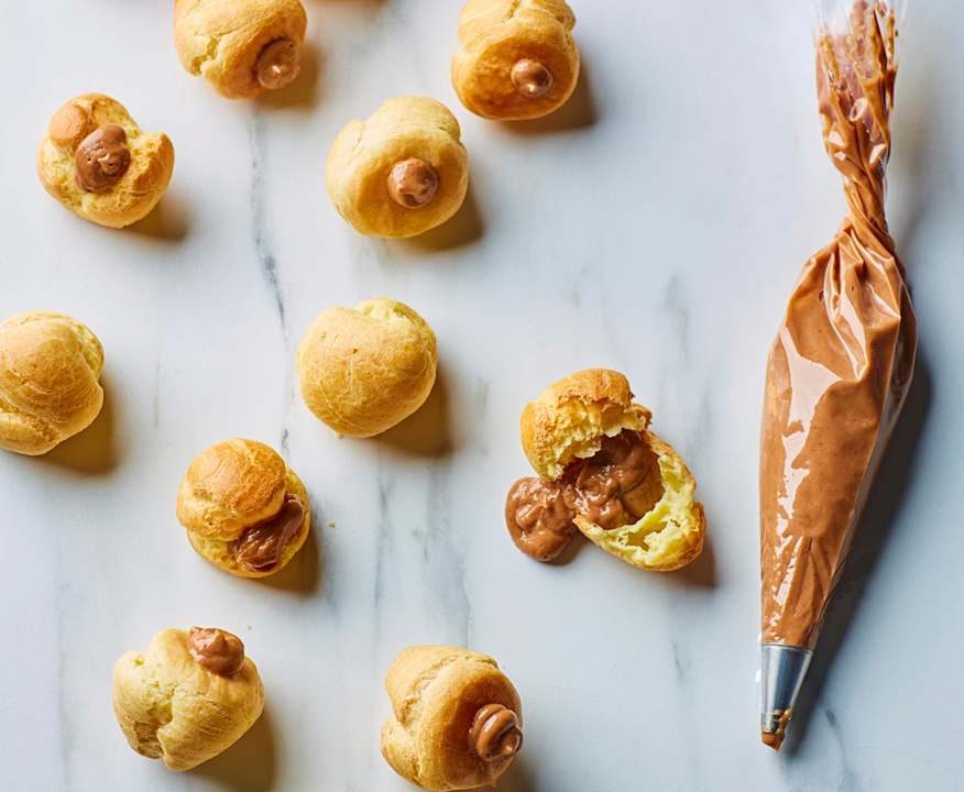 Piccoli bignè con crema alle nocciole Low Carb