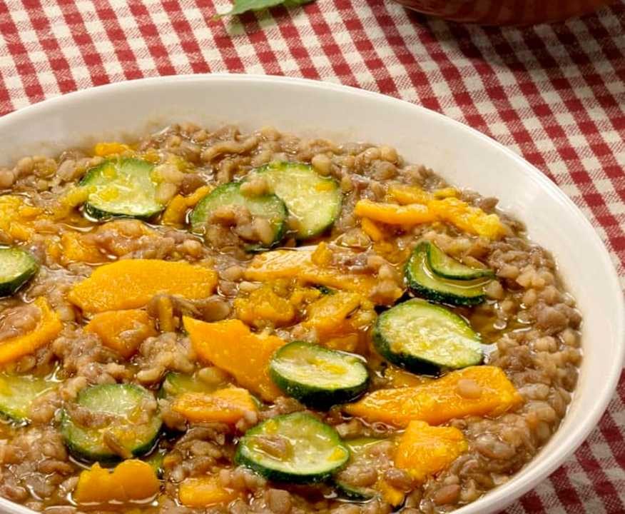 Pilaf di lenticchie e bulgur con zucca verde e gialla Protein