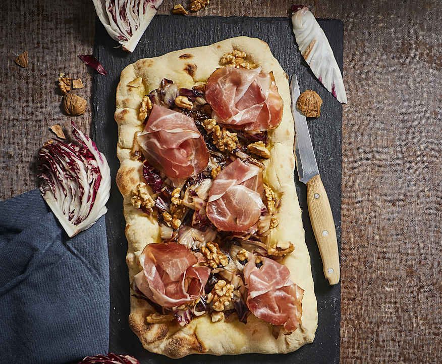 Pinsa radicchio speck e noci Low Fat
