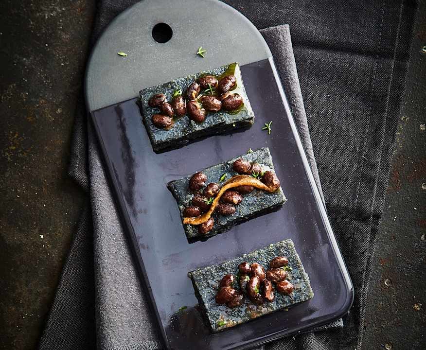 Polenta nera e fagioli Protein