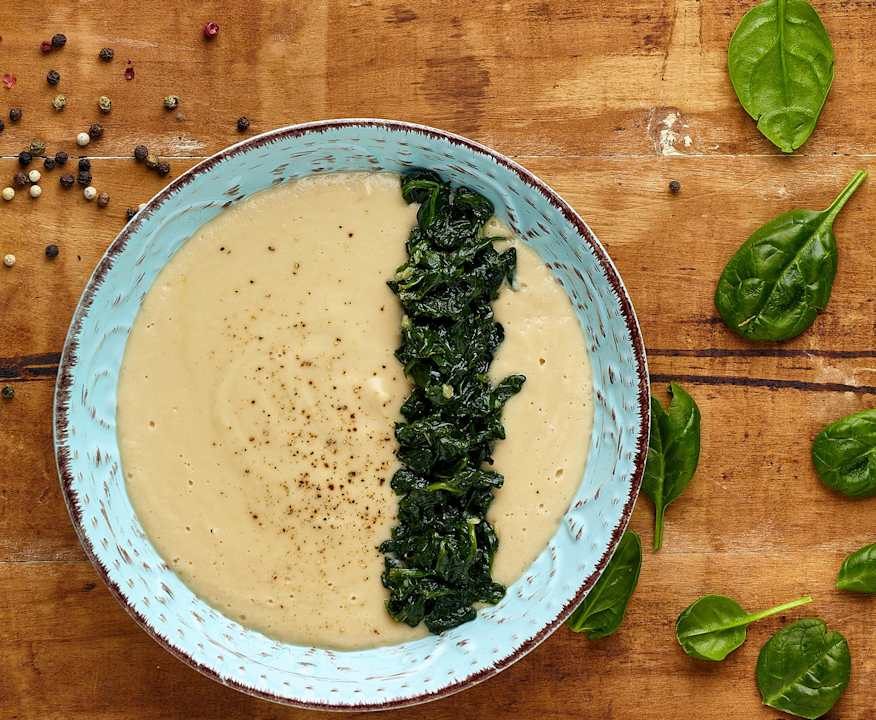 Purea di fagioli con spinaci