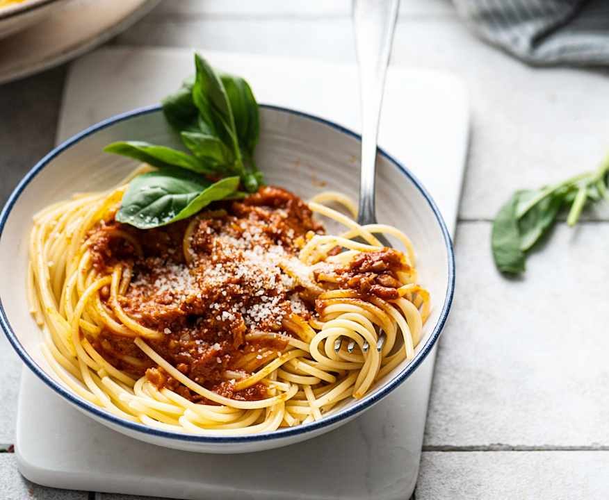 Ragù di nocciole vegetariano