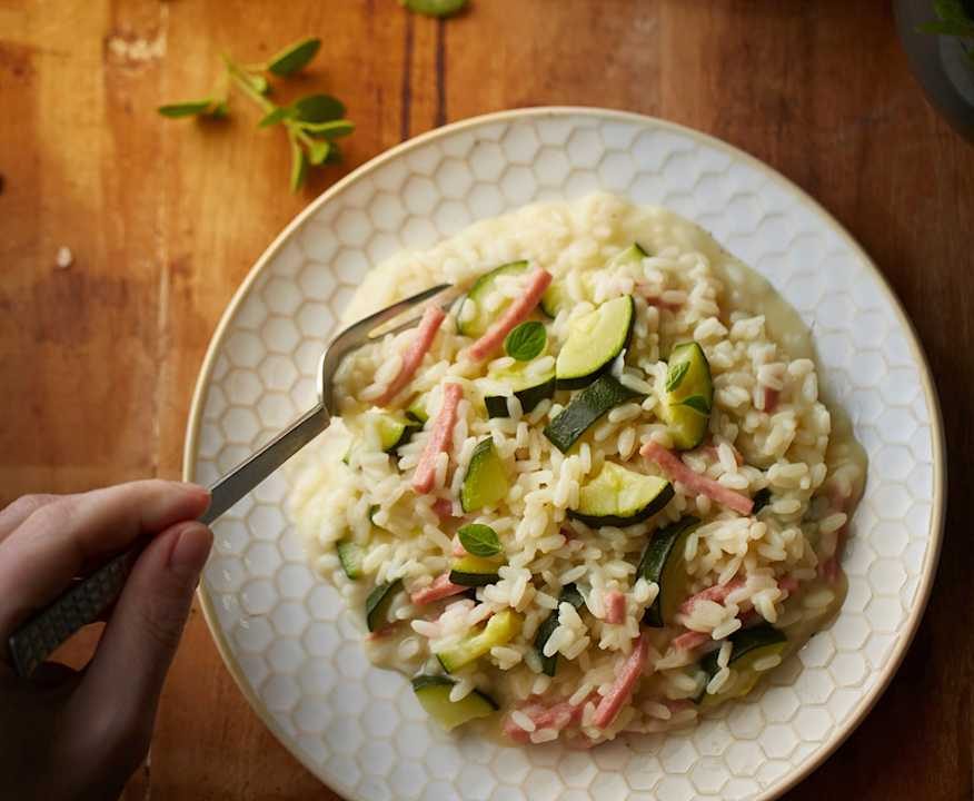 Risotto alle zucchine e prosciutto affumicato
