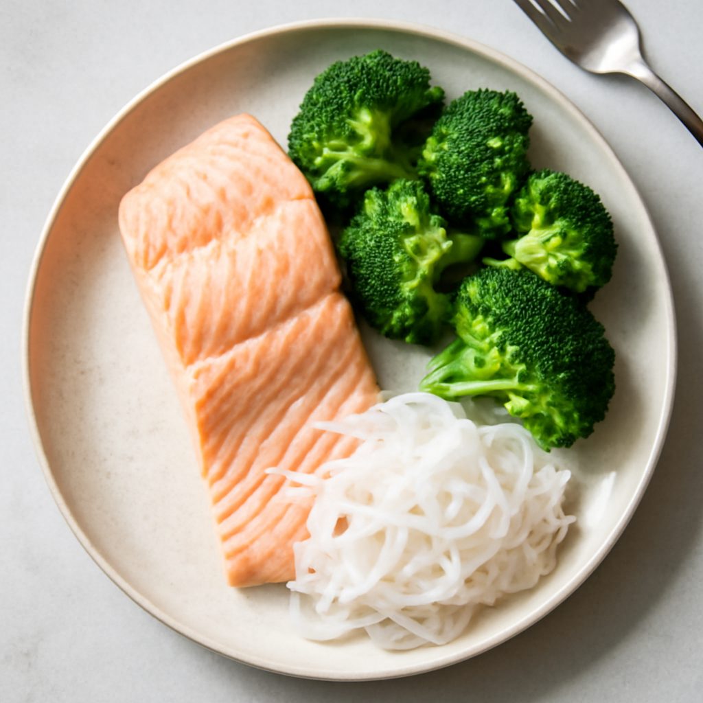 Salmone al vapore con broccoli e shirataki - Ricetta Protein