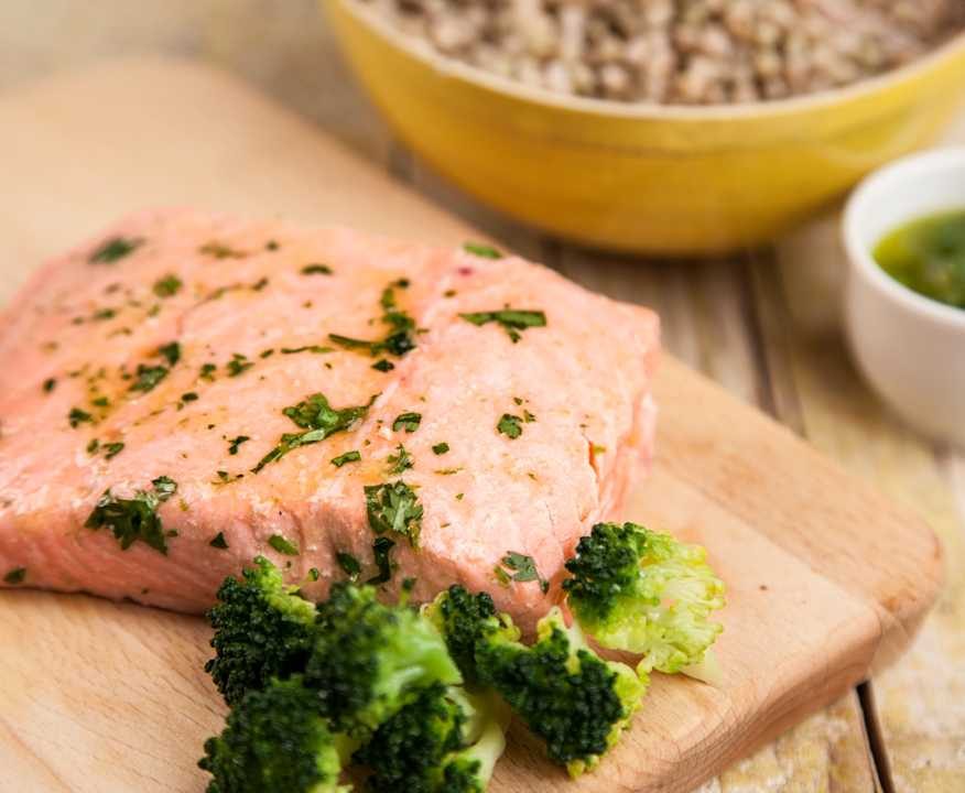 Salmone con broccoli e grano saraceno Protein