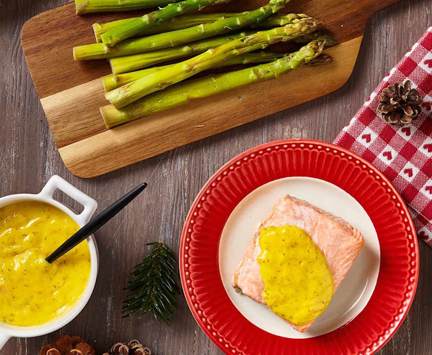 Salmone con salsa bernese e asparagi Low Fat