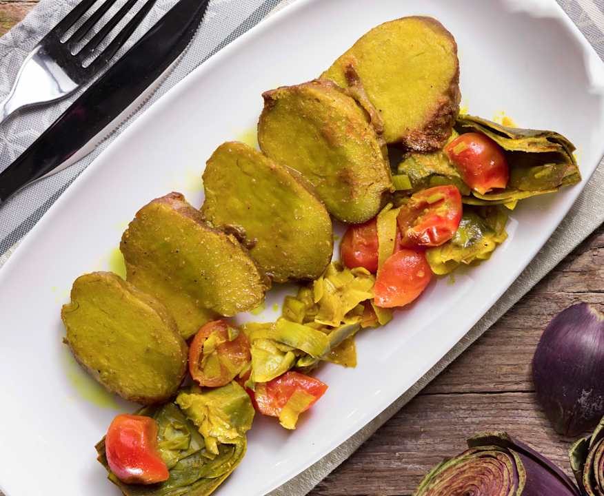 Scaloppine di seitan con carciofi, porri e pomodorini Low Carb