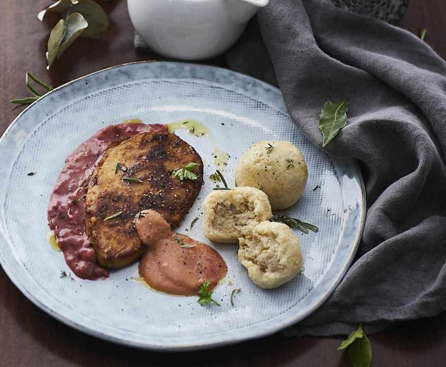 Scaloppine vegane con salsa al vino e gnocchi alle castagne (vegan) Low Carb