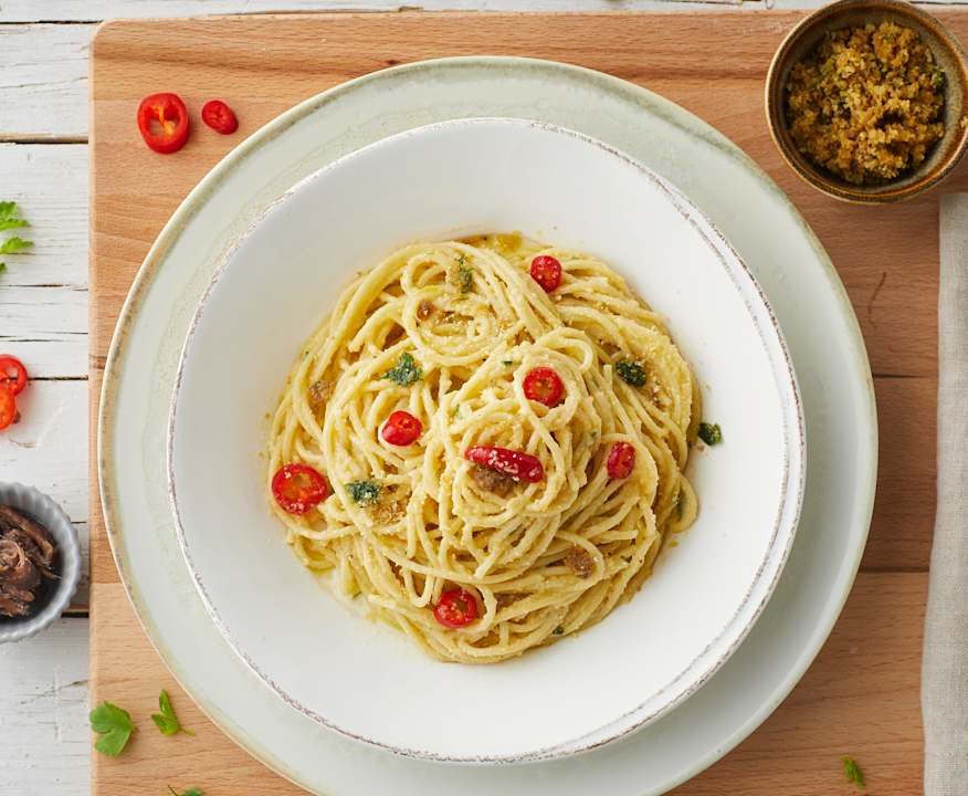 Spaghetti aglio, olio, peperoncino e pangrattato aromatizzato