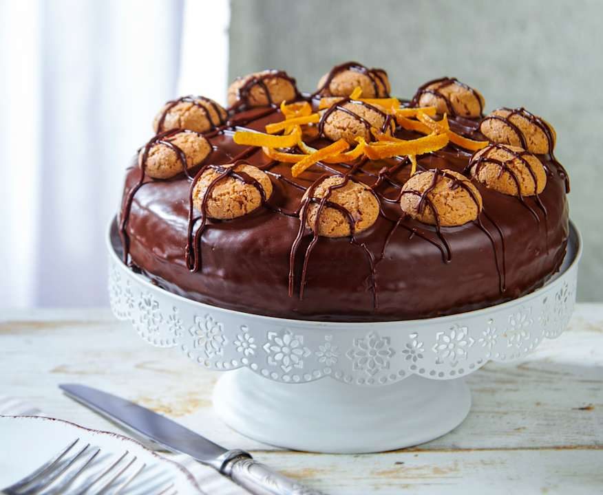 Torta agli amaretti con cioccolato fondente al profumo di arancia Low Carb