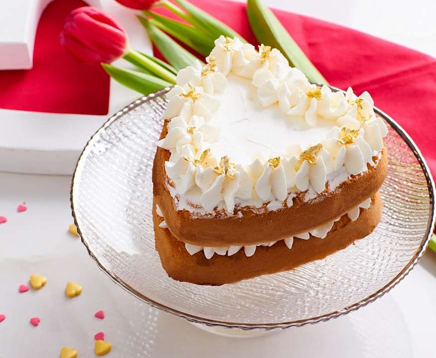 Torta cuore soffice panna e caffè Protein